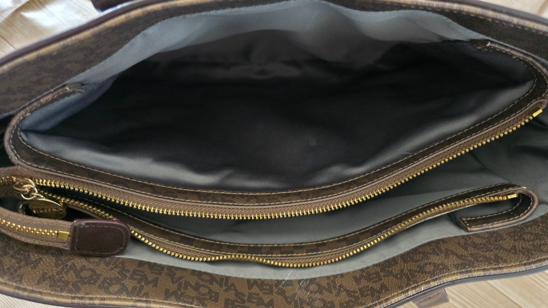 Taschen für Damen: SEMBONIA Malaysia Handtasche / Monogramm – Gebraucht aus Thalwil von FashionVault 7