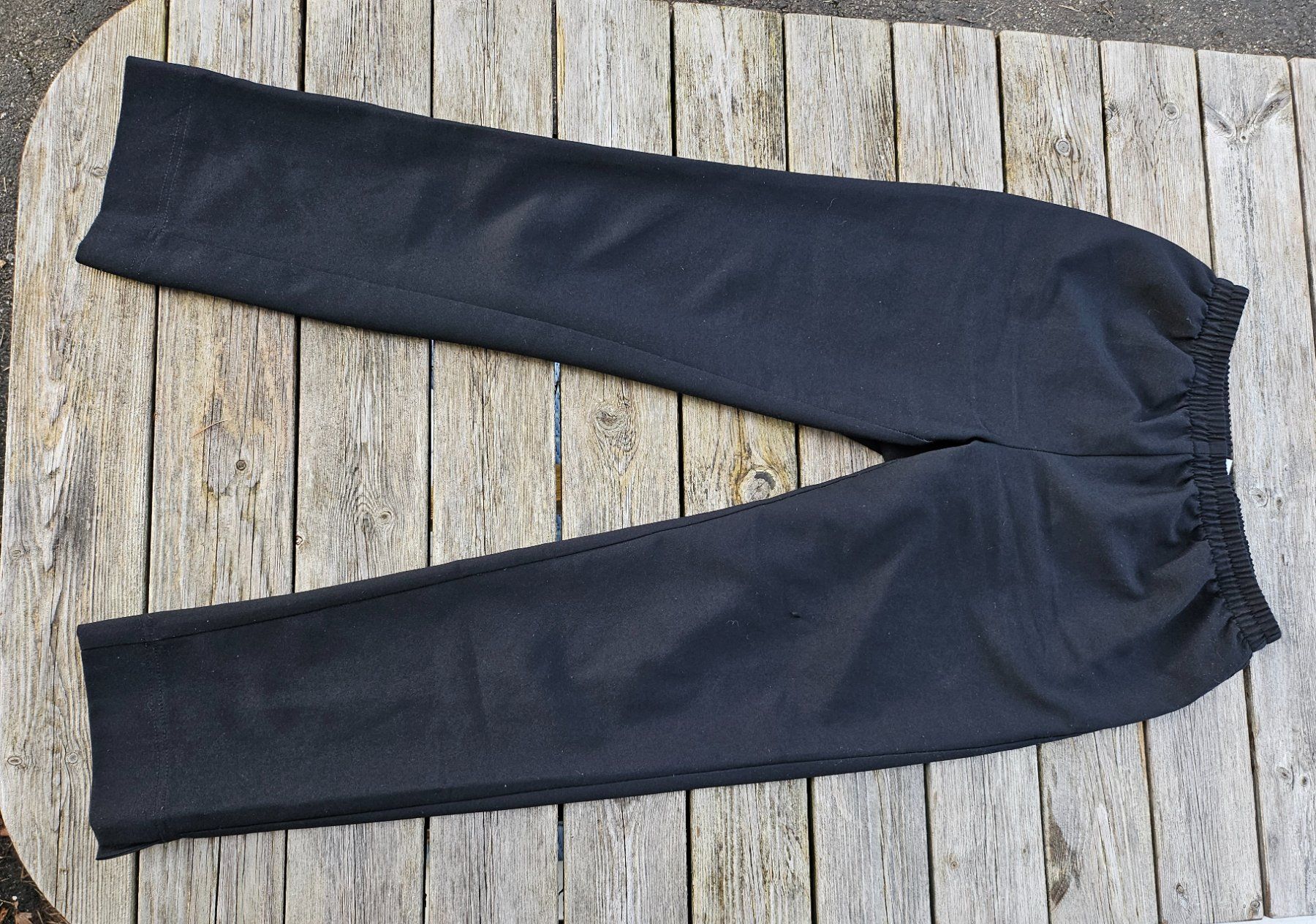 Pantalons: Hose Stoff schwarz mit Gummizug-Bund,Gr. 38 – D'occasion à Siblingen par Vany_McDougall 8