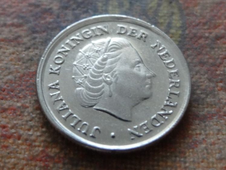 Tutti le monete: PAYS-BAS  Nederland  10  Cent  1979 – Usato da Romanel-sur-Lausanne venduto da Swift13 1