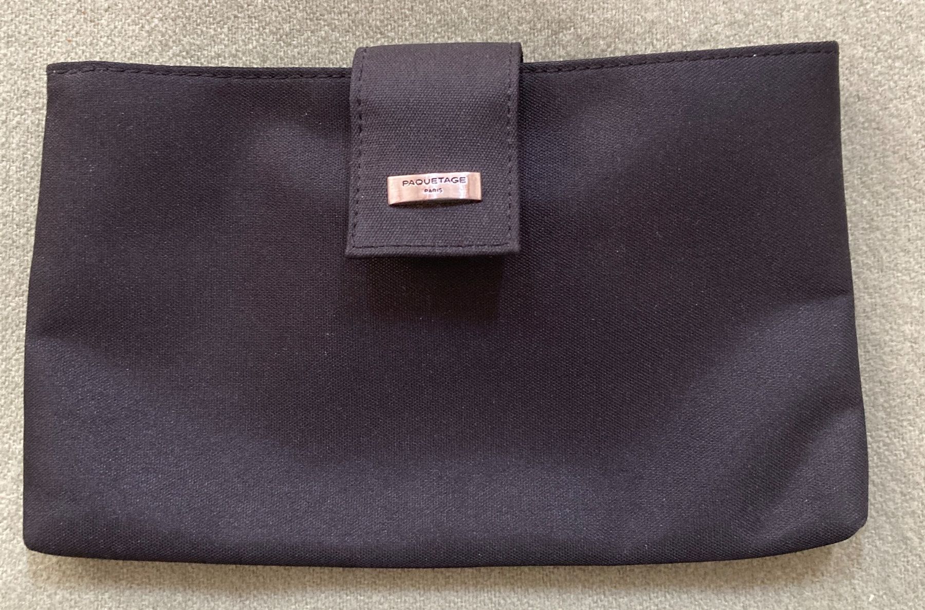 Custodie per cosmetici: Tasche od. Necessaire (klein) – Usato da Riehen venduto da Albi2010
