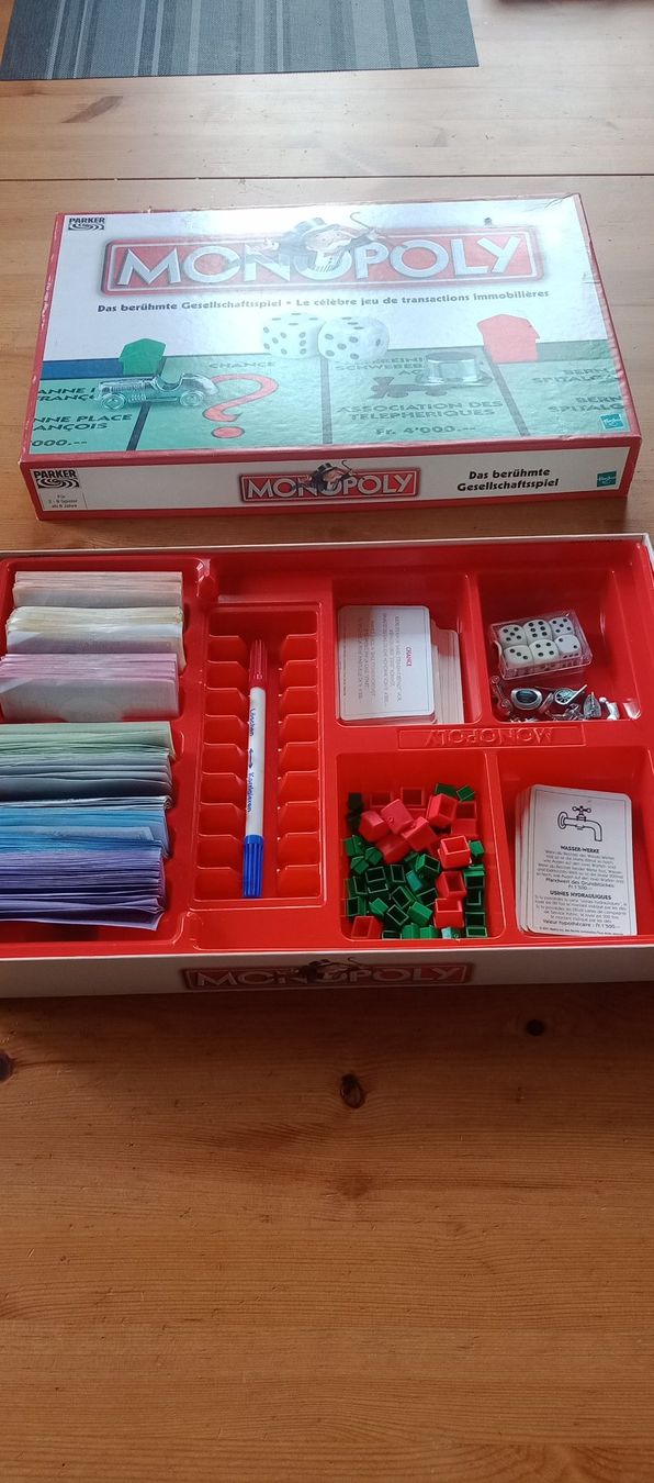 Giochi: Spiel Monopoly Schweiz gebraucht – Usato da Bürglen TG venduto da Heck66 1