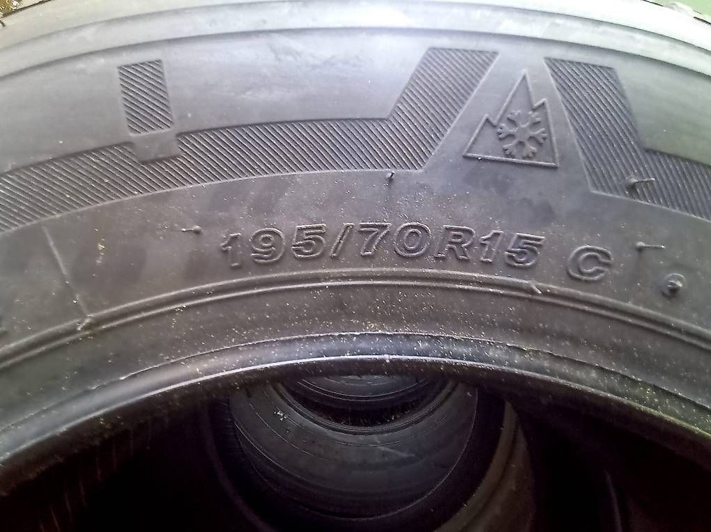 Pneus & Kompletträder: 3x neue Bridgestone 195/70R15 – Gebraucht aus Gommiswald von powerlift 1