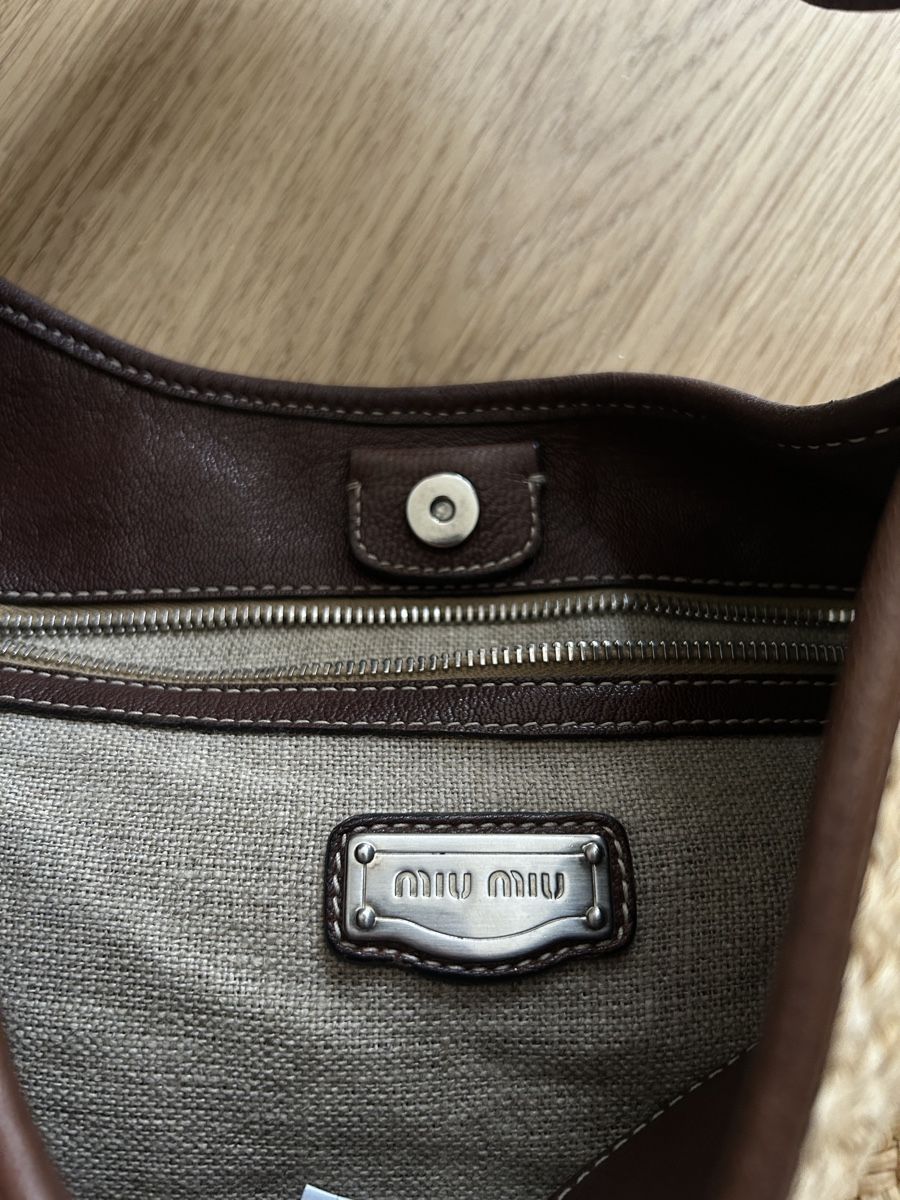 Miu Miu Taschen für Damen: Miu Miu Shoulder Bag – Gebraucht aus Zürich von ann_qw2t 7