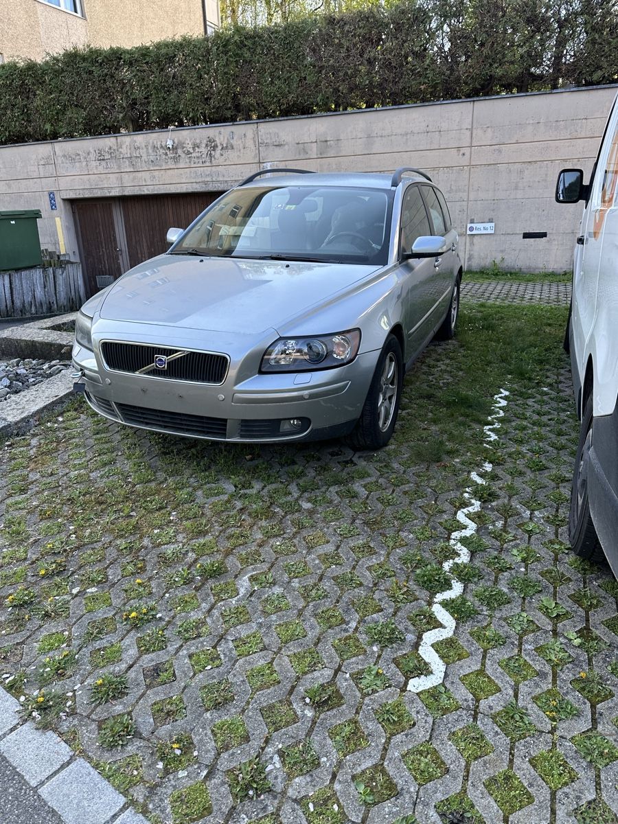 Volvo Autos: Volvo V50 T5 AWD – Defekt aus Rüti ZH von Hofstetter_Aaron