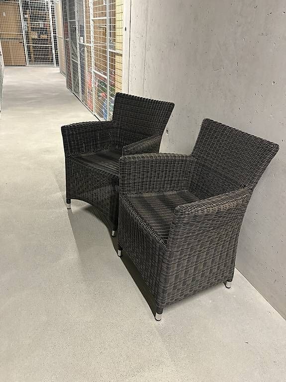 Stühle: Gartenstühle zu verschenken  – Gebraucht aus Schaffhausen von mar_mc8d