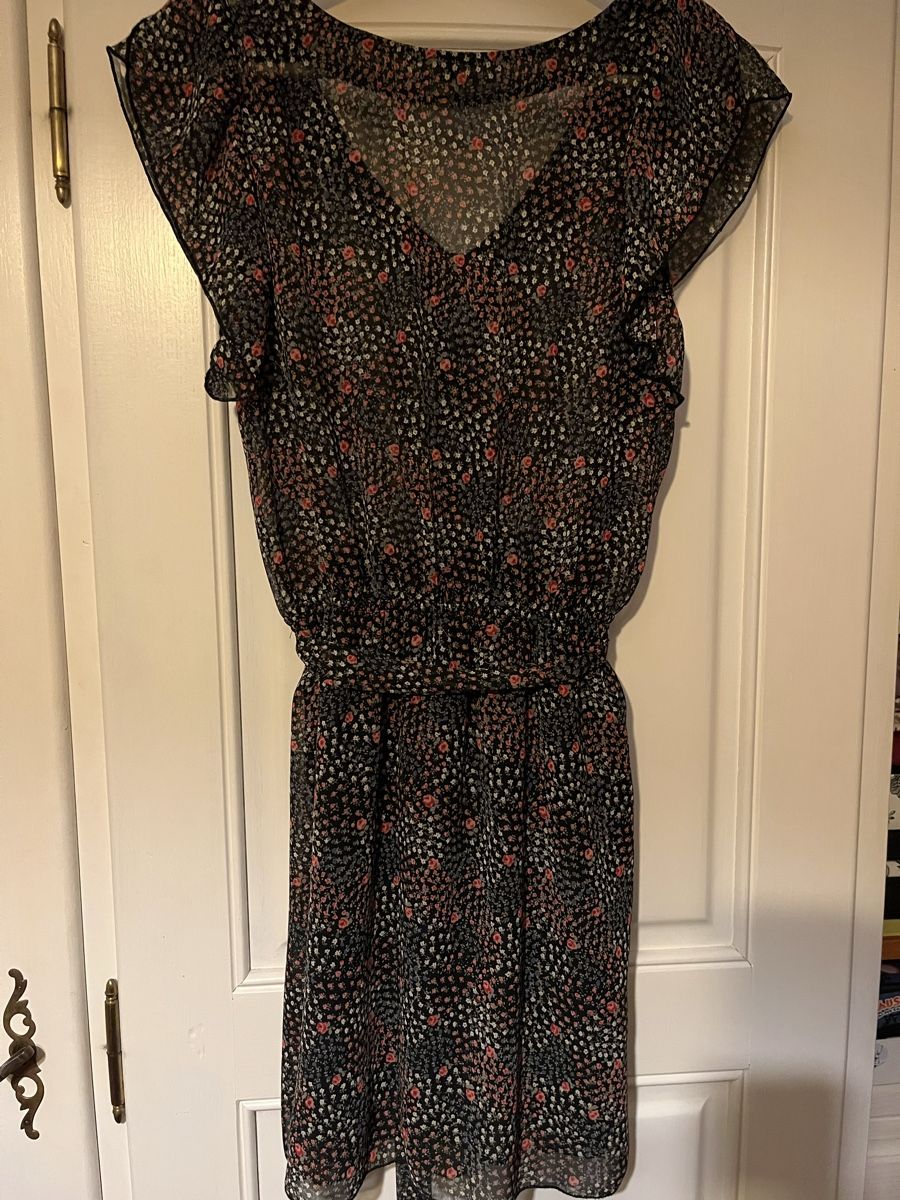 Vestiti: Wunderschönes, geblümtes Kleid, Grösse S – Usato da Männedorf venduto da Qurop 3