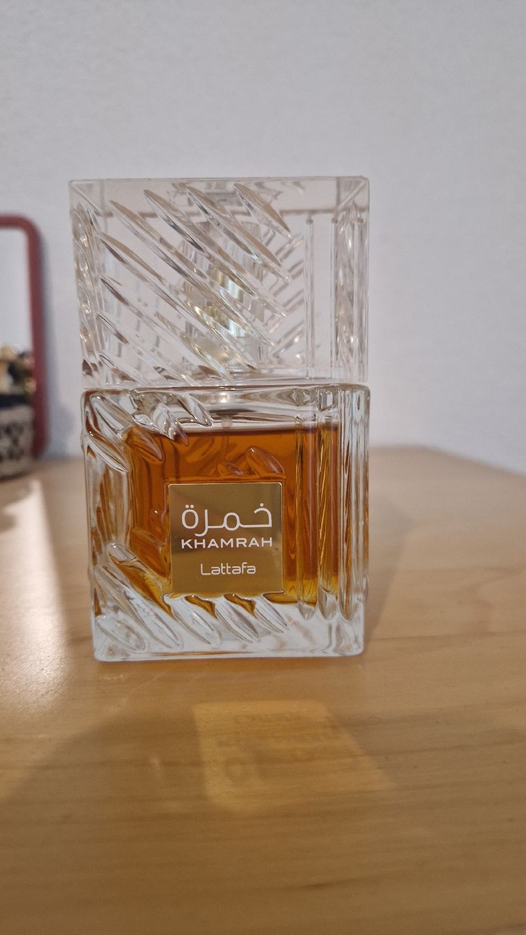 Lattafa Profumi & Eau de Toilette: Lattafa Lattafa Khamrah Eau De Parfum 100ml – Usato da Dietikon venduto da amelie_zh