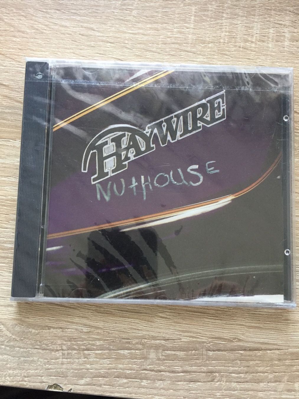 CD: Haywire - Nuthouse – Usato da Thayngen venduto da doncorvetto