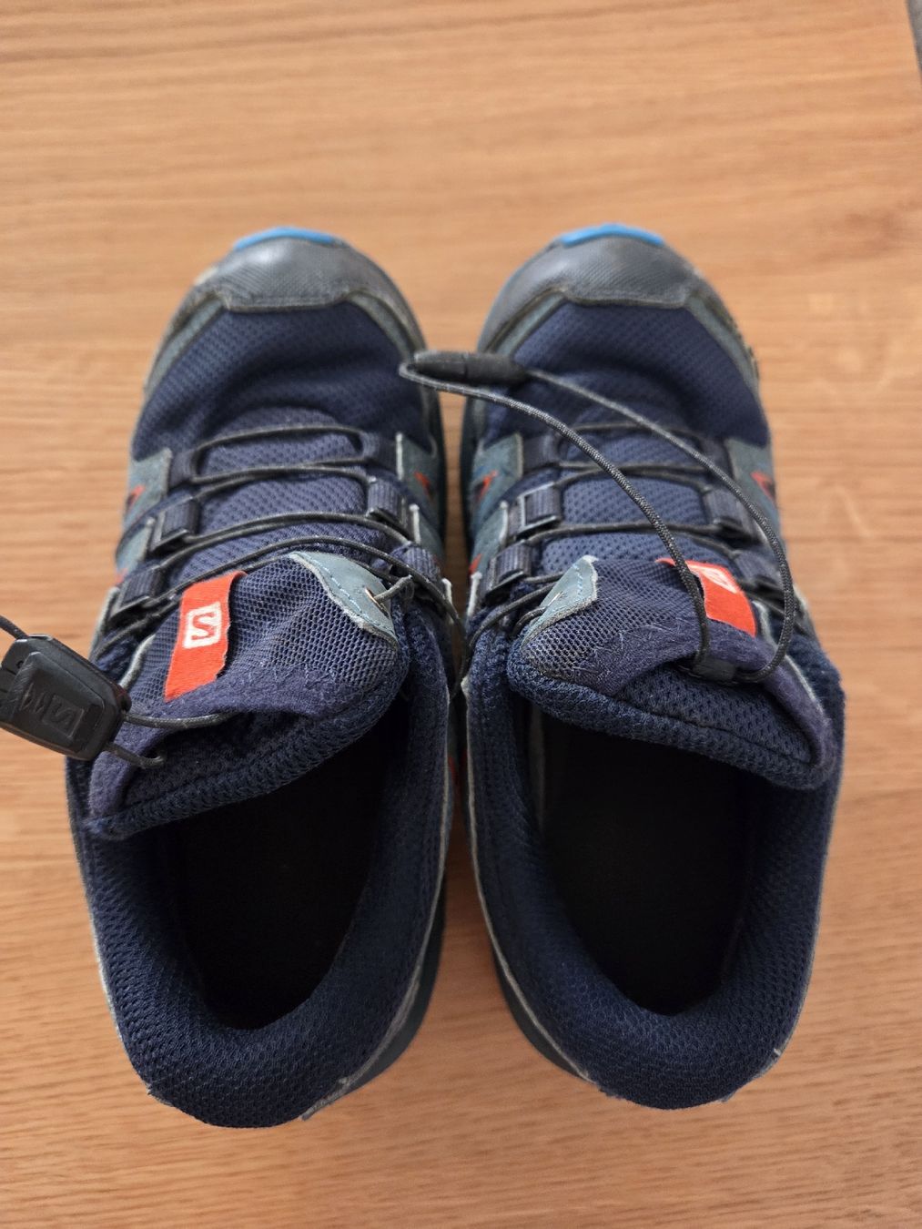 Salomon Scarpe per ragazzi: Salomon GoreTex Trekkingschuhe 31 – Usato da Oberuzwil venduto da Umlobo 1