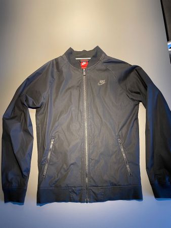 Nike Herren Jacke Gr. S Black & wie Neu