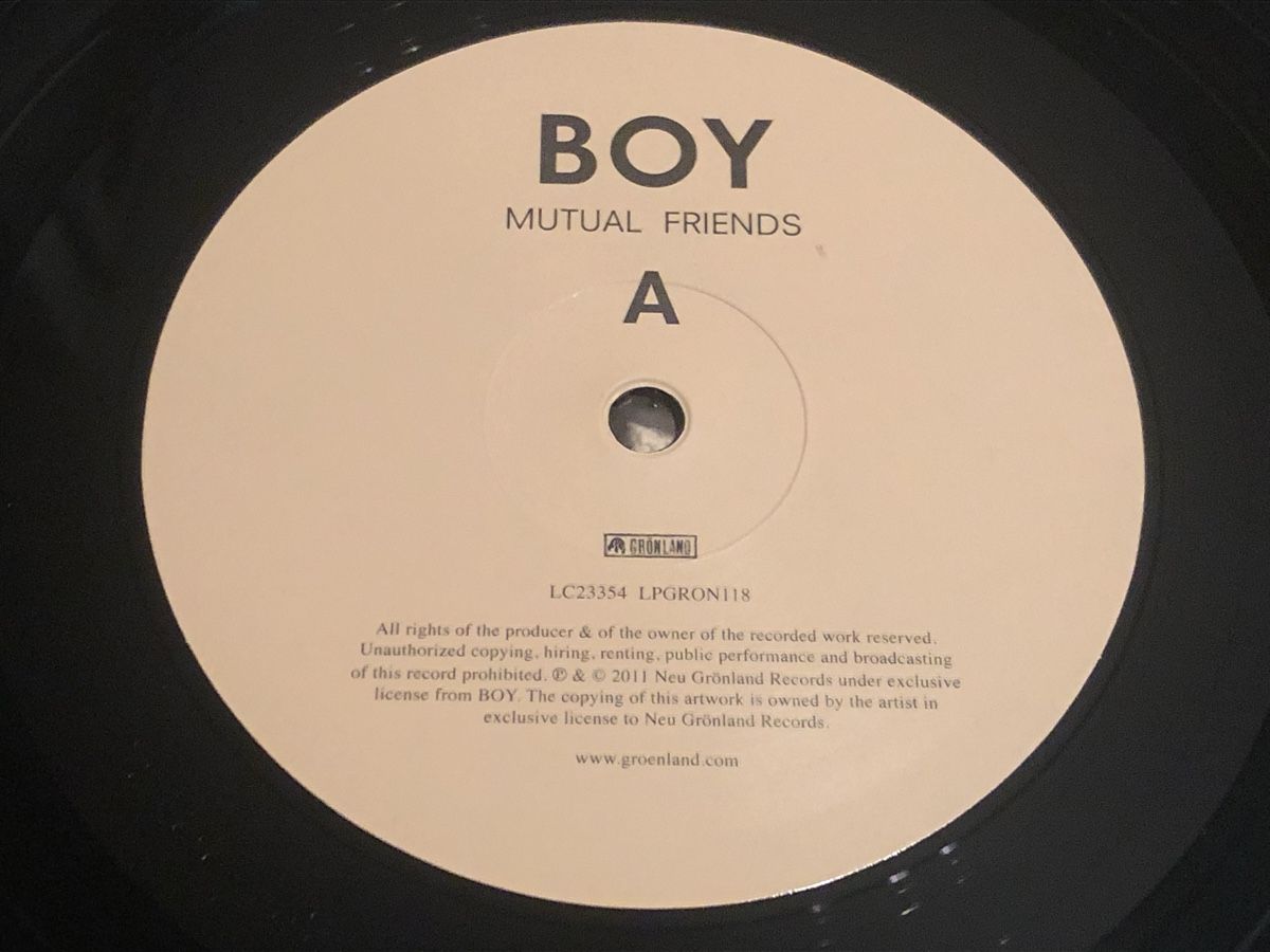 Schallplatten: Boy. 2011. Mutual Friends. Inklusive CD. – Gebraucht aus Faulensee von Mizuno06 6