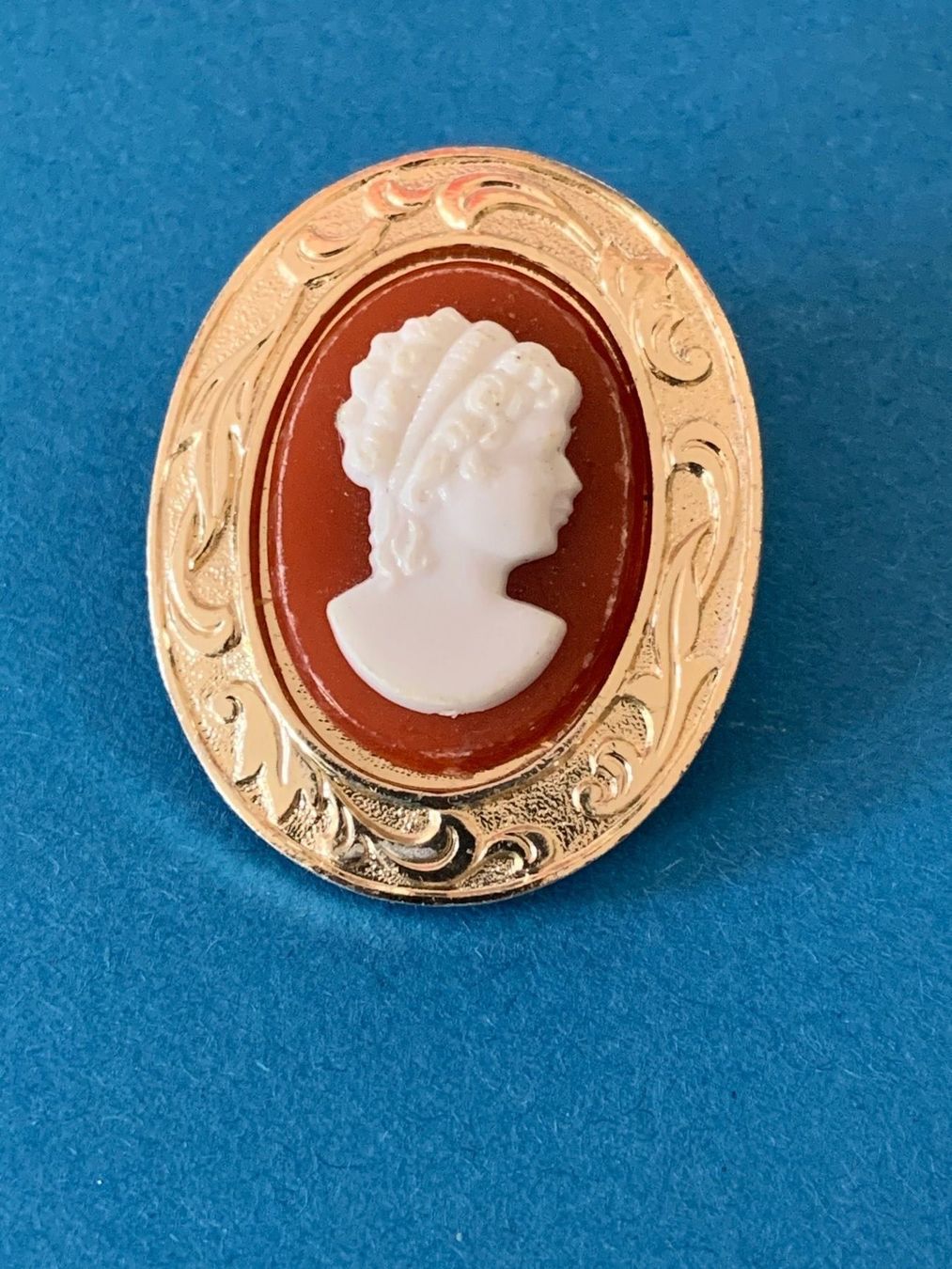 Cravates: Bolotie gemme red/white – D'occasion à Laufen par belleskulptur