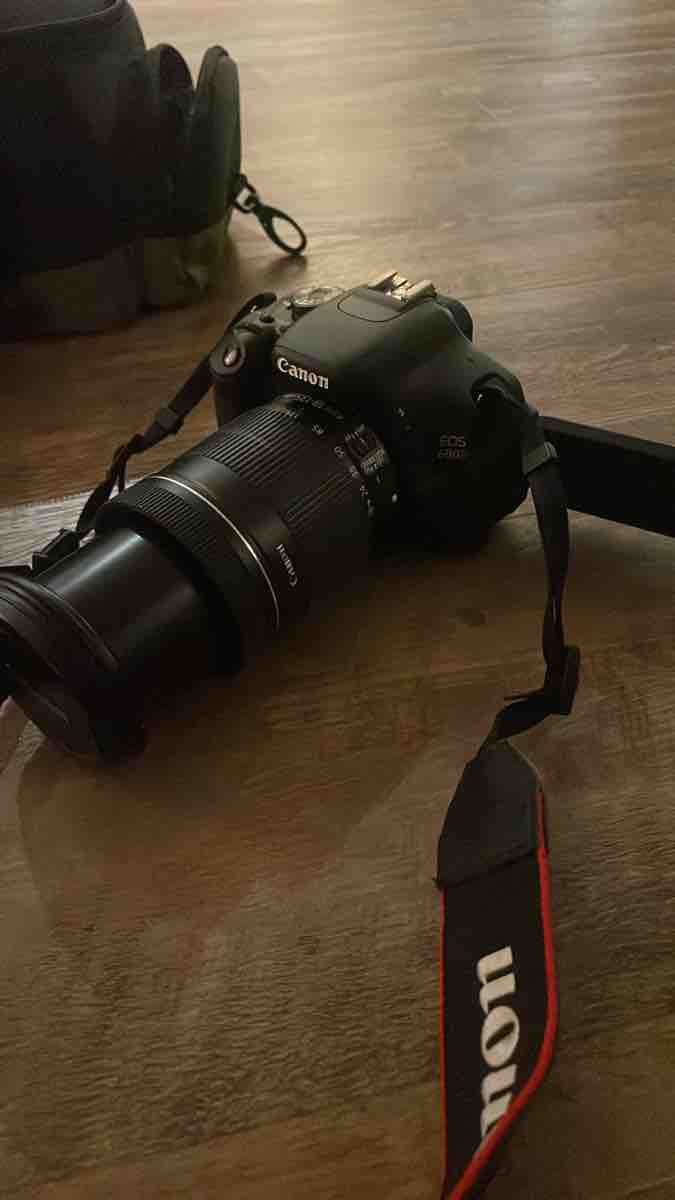 Canon Fotocamera: Canon EOS 600D Spiegelreflexkamera mit Tasche – Usato da Wilen b. Wil venduto da wigfried 2