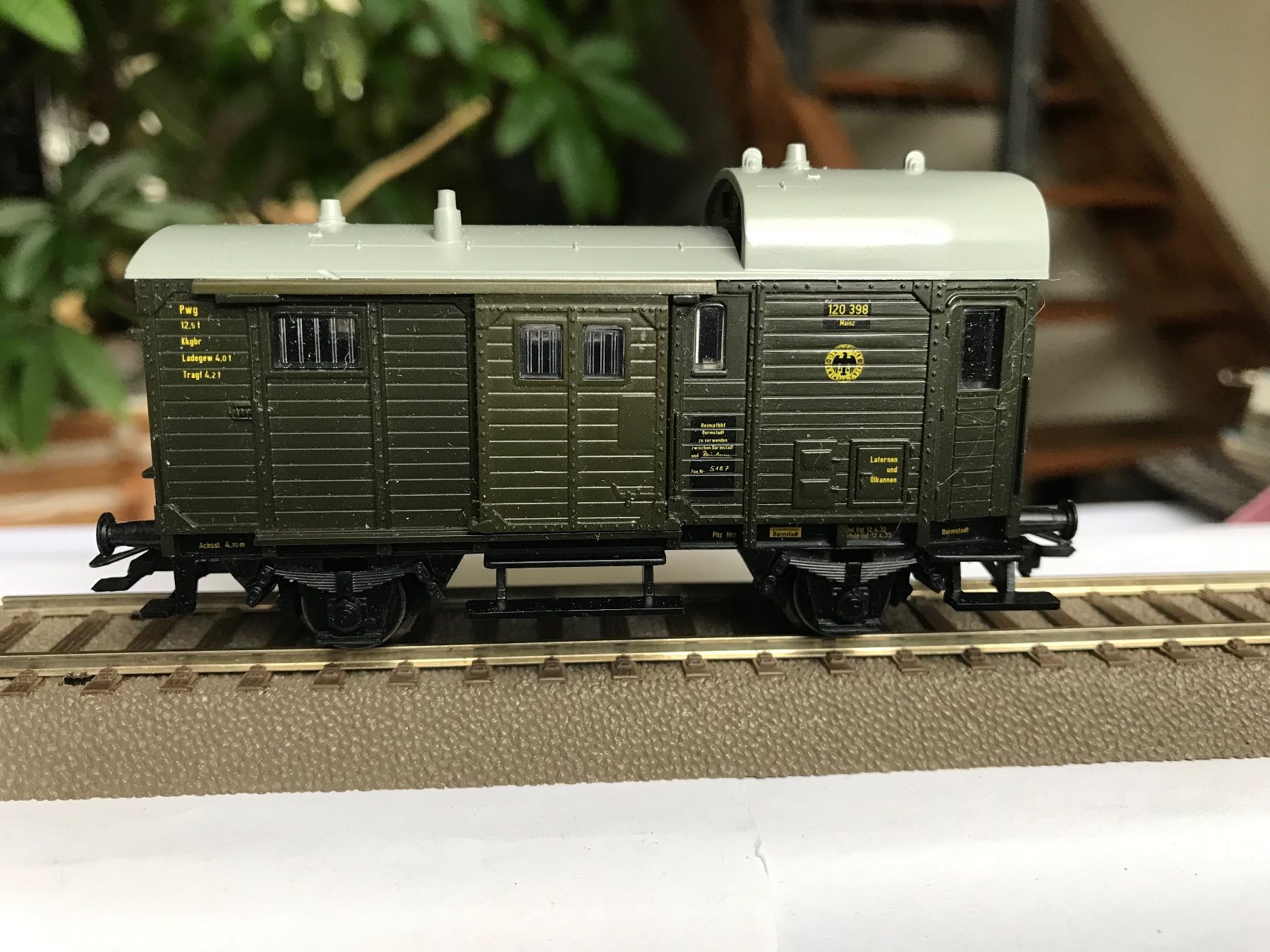 Märklin Modelleisenbahnen: märklin 4699, güterzugbegleitwagen der DR – Gebraucht aus Liestal von ozo2005 3