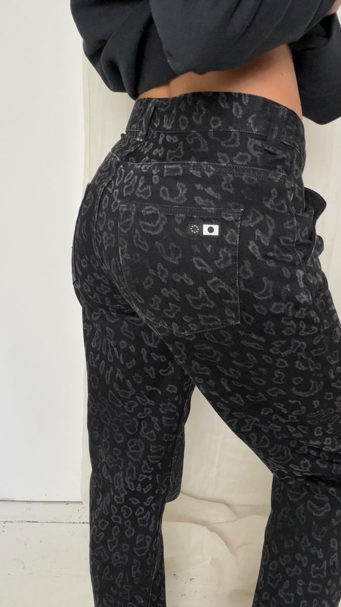 Edwin Hosen: Black leopard print Edwin storm pants – Gebraucht aus Knonau von Grapesvintage 5