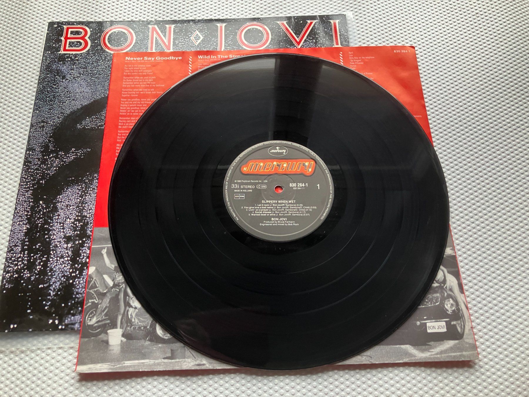Schallplatten: Bon Jovi – Gebraucht aus Aarwangen von Jukebox3 6