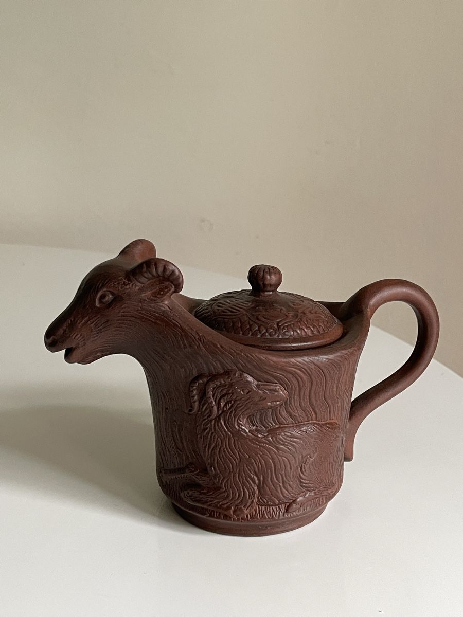 Teekannen: Yixing zodiac teecanne – Gebraucht aus Basel von Amechan.
