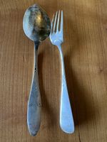 Antikes Besteck Set Löffel und Gabel mit Gravur Silber