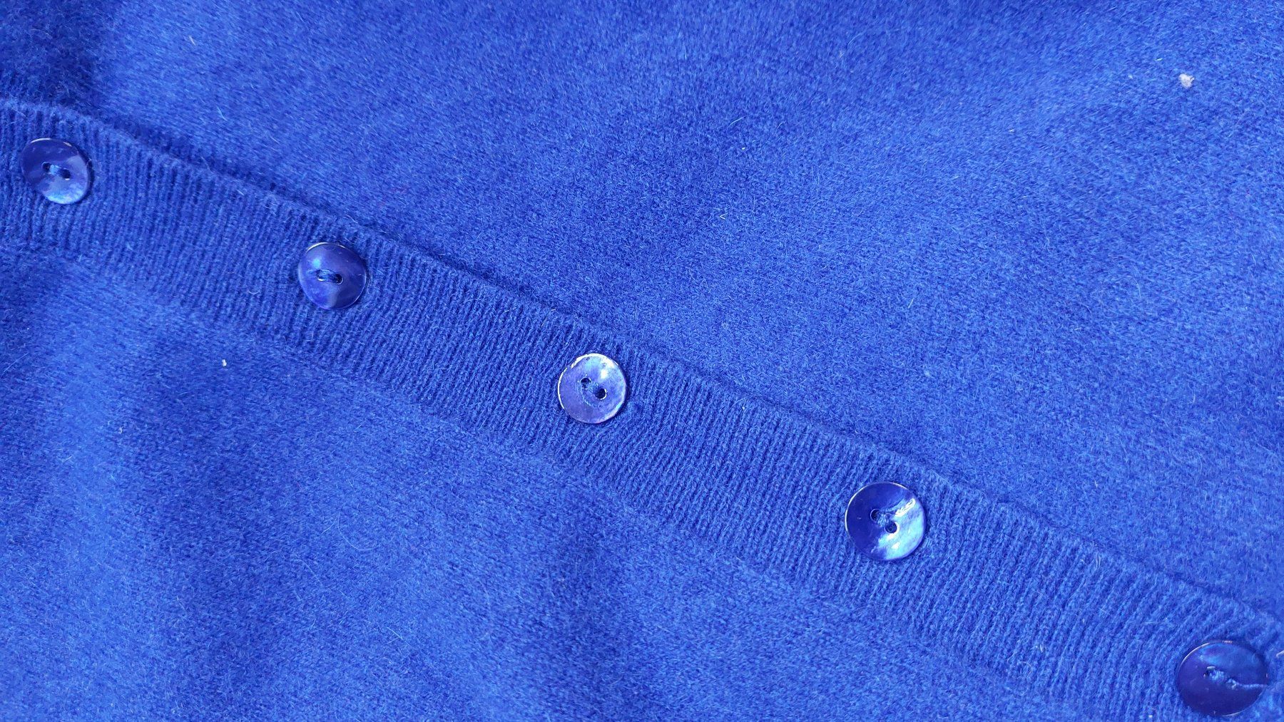 Giacche: Cashmerejäckchen / Pullover – Usato da Münchenstein venduto da Heremesios 3