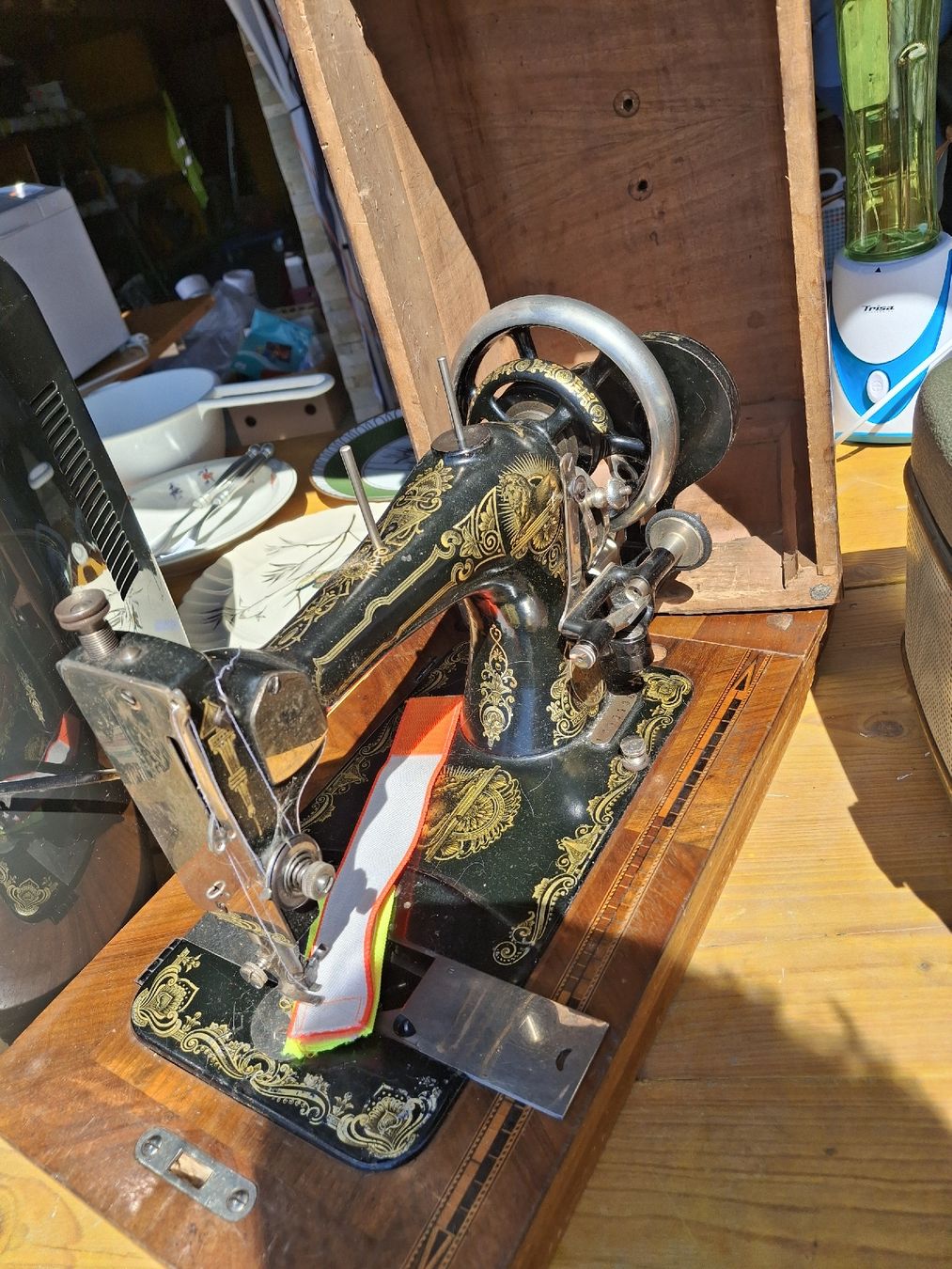 Macchine da cucire: machine à coudre – Usato da Mont-sur-Lausanne venduto da joe_2vt6 1