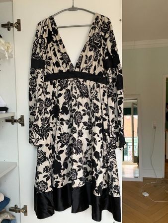 Kenzo Silk Midi Length Dress size L