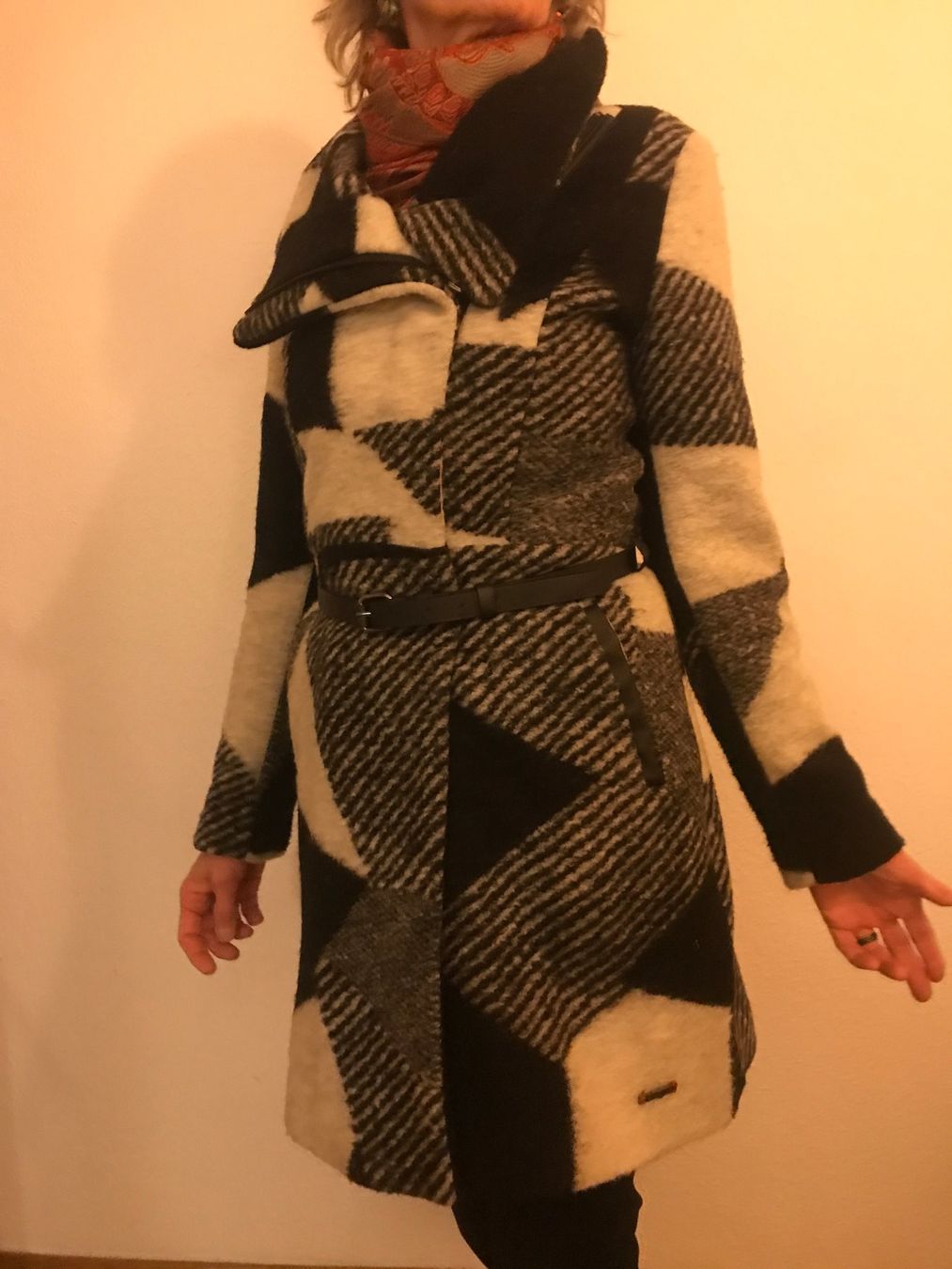 Desigual Cappotti: Desigual coat 47% wool blend 38 EUR – Usato da Onex venduto da johnca 1