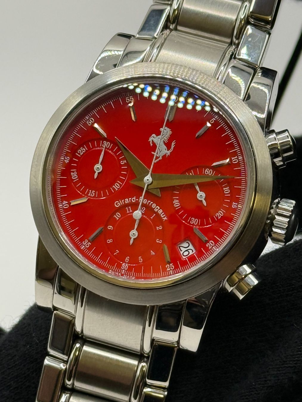 Girard-Perregaux Uhren: Girard-Perregaux Ferrari Chronograph Ref. 8020 – Gebraucht aus Bottens von Evergold.ch 3