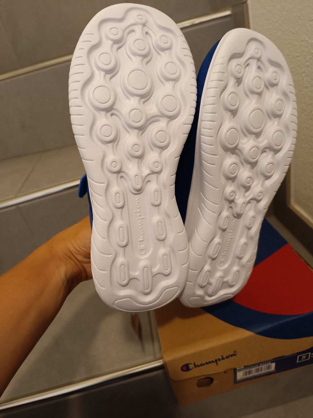 Scarpe per ragazzi: Champion Sneaker 34 (35) – Nuovo e nell'imballaggio originale da Wohlen AG venduto da Fabe3 1