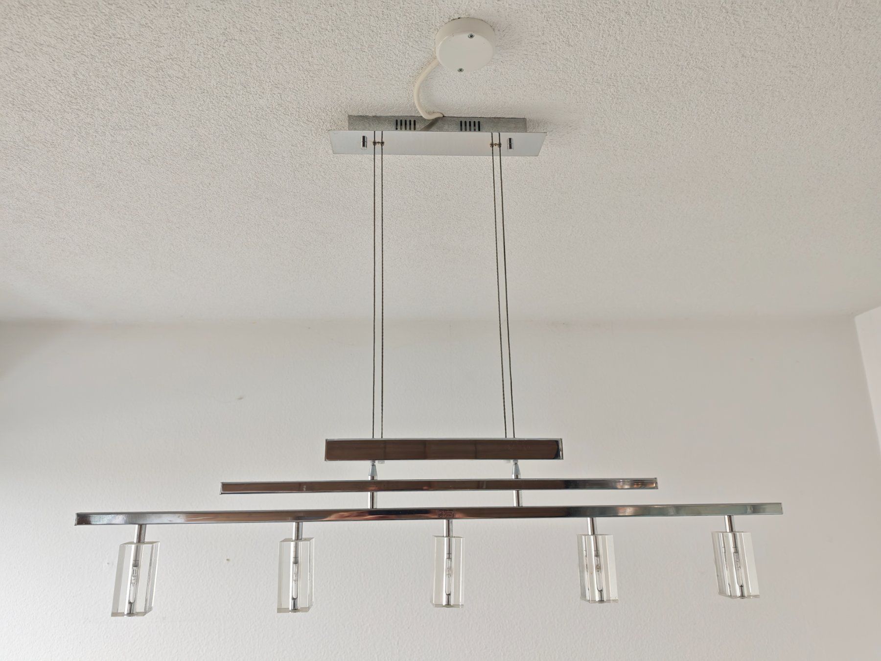 Tische: Glastisch mit bei Bedarf Stühlen und Lampe – Gebraucht aus Oberglatt ZH von Cybergater 5