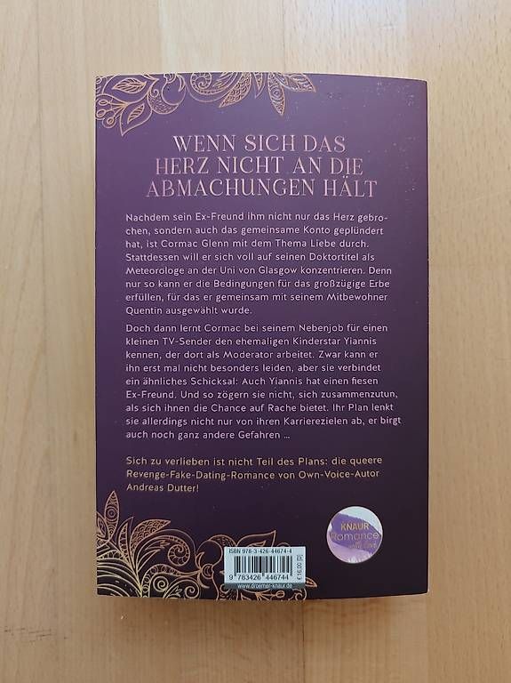 Bücher: Buch "Never Date Your Enemy" – Gebraucht aus Kloten von chr_rmr 1
