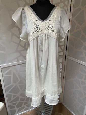 Pretty summer light beige cotton dress. S