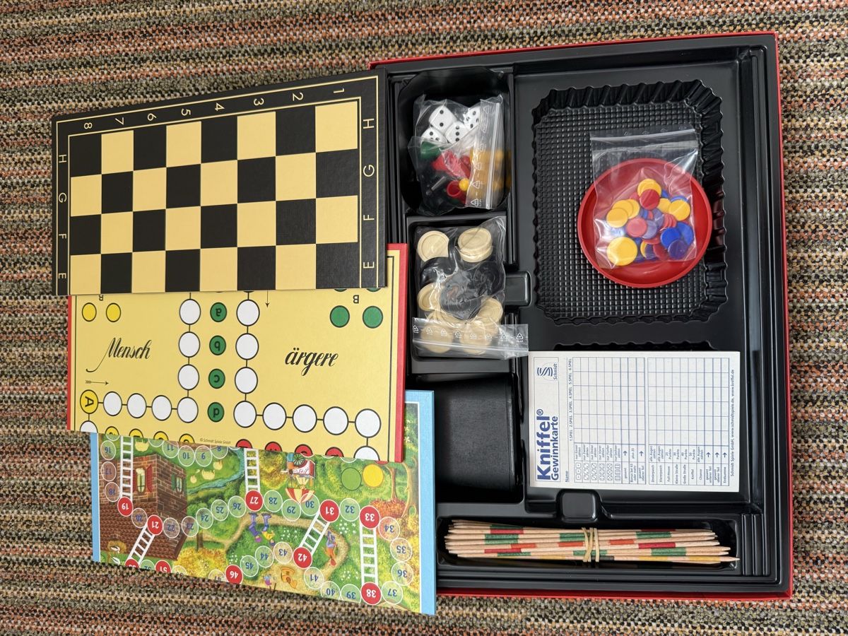 Giochi: Schmidt Spiele Sammlung - 100 Spielmoeglichkeiten – Nuovo (secondo la descrizione) da Forch venduto da m_d_wq2p 2