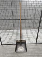 Schneeschaufel