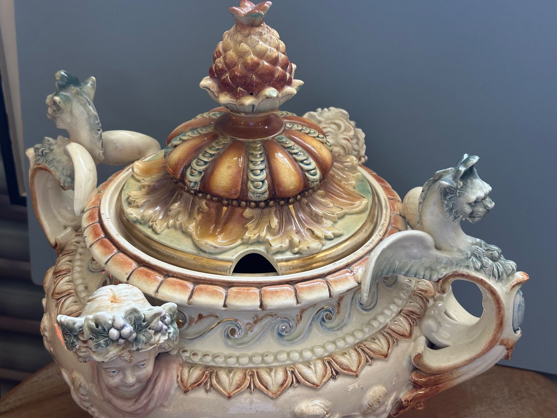Vasen & Gefässe: Prunk-Terrine / Deckelvase – Capodimonte-Stil – Gebraucht aus Otelfingen von Yossi-68 5