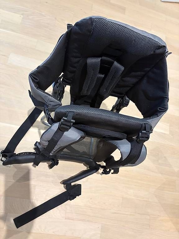 Lafuma Porte-bébés ventraux & dorsaux: Porte-bébé de randonnée Lafuma Walkid Light – D'occasion à Le Grand-Saconnex par yna_t968 1