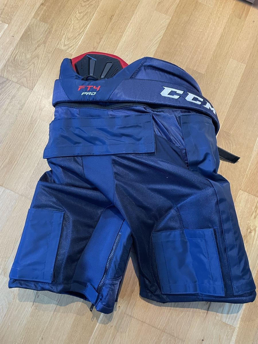 Protezioni & Imbottiture: Hockeyspielerausrüstung – Nuovo (secondo la descrizione) da Beringen venduto da L.1995 7