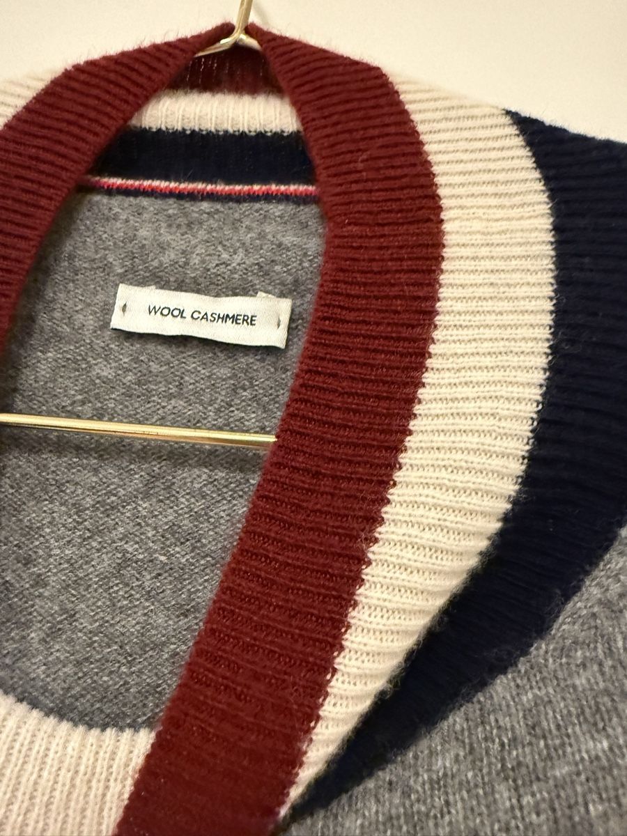 Tommy Hilfiger Maglioni & Felpe: Grauer Tommy Hilfiger Strickpullover mit Streifen, Grösse S – Nuovo (secondo la descrizione) da Perlen venduto da b.b10 2