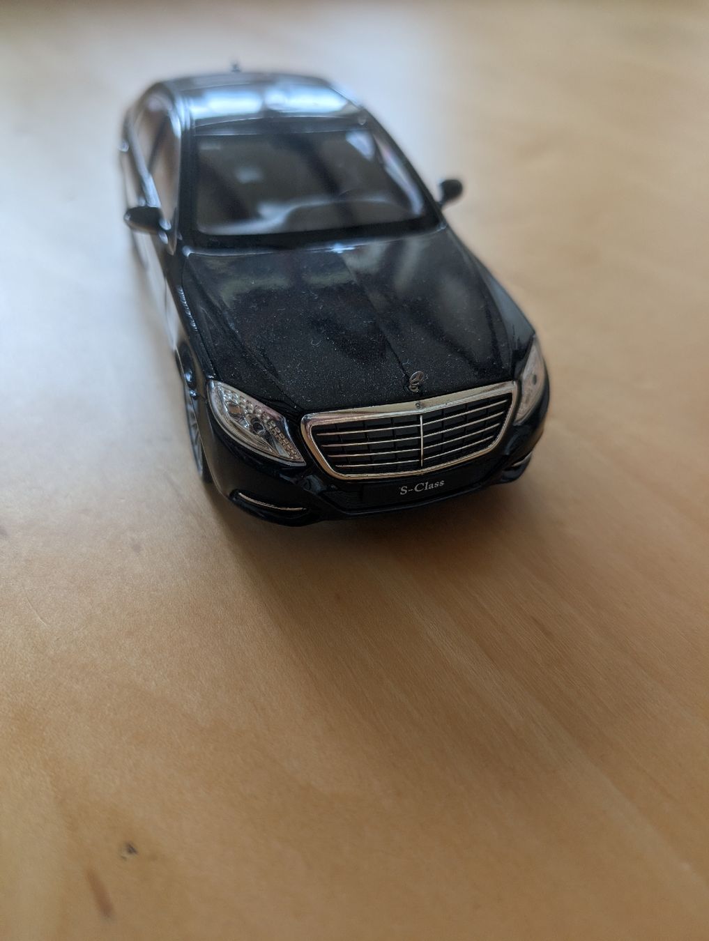 Welly Modellini d'auto: Welly 1:24 W222 S-Klasse – Usato da Sulzbach venduto da MercedesV8 2
