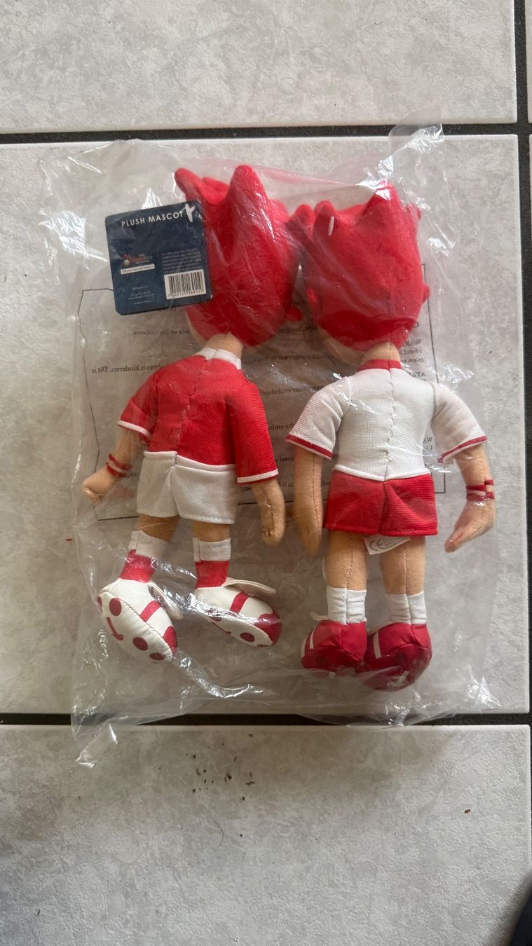 Statuette: Mascotte coppa euro 2008 calcio – Nuovo (secondo la descrizione) da Monte Carasso venduto da Ely67 1