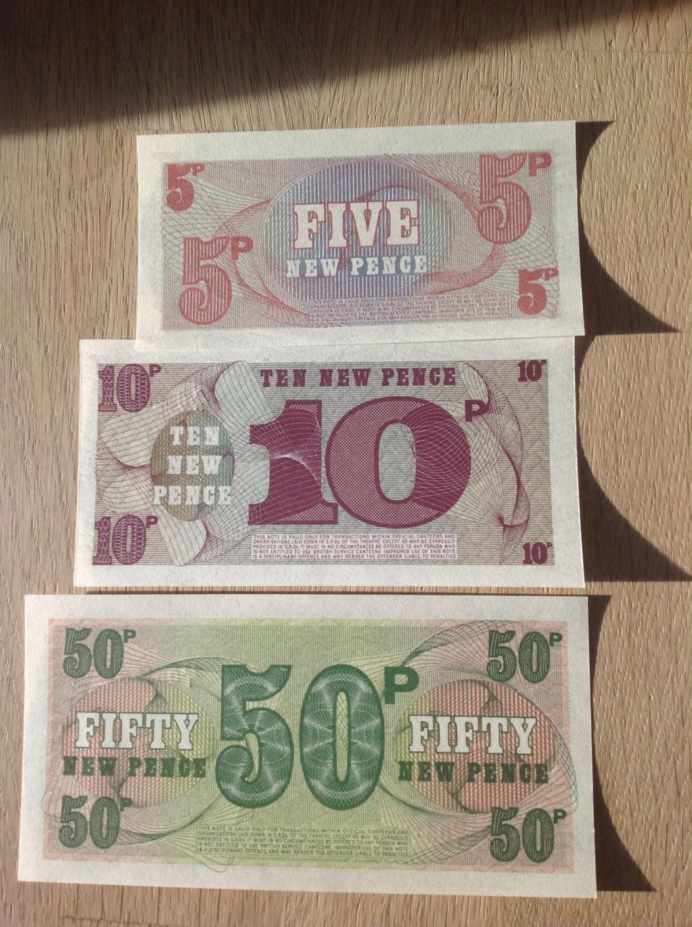 Banknoten: Trois billets de l'armée Britannique UNC – Neu (gemäss Beschreibung) aus Villars-sur-Glâne von Graca03 1