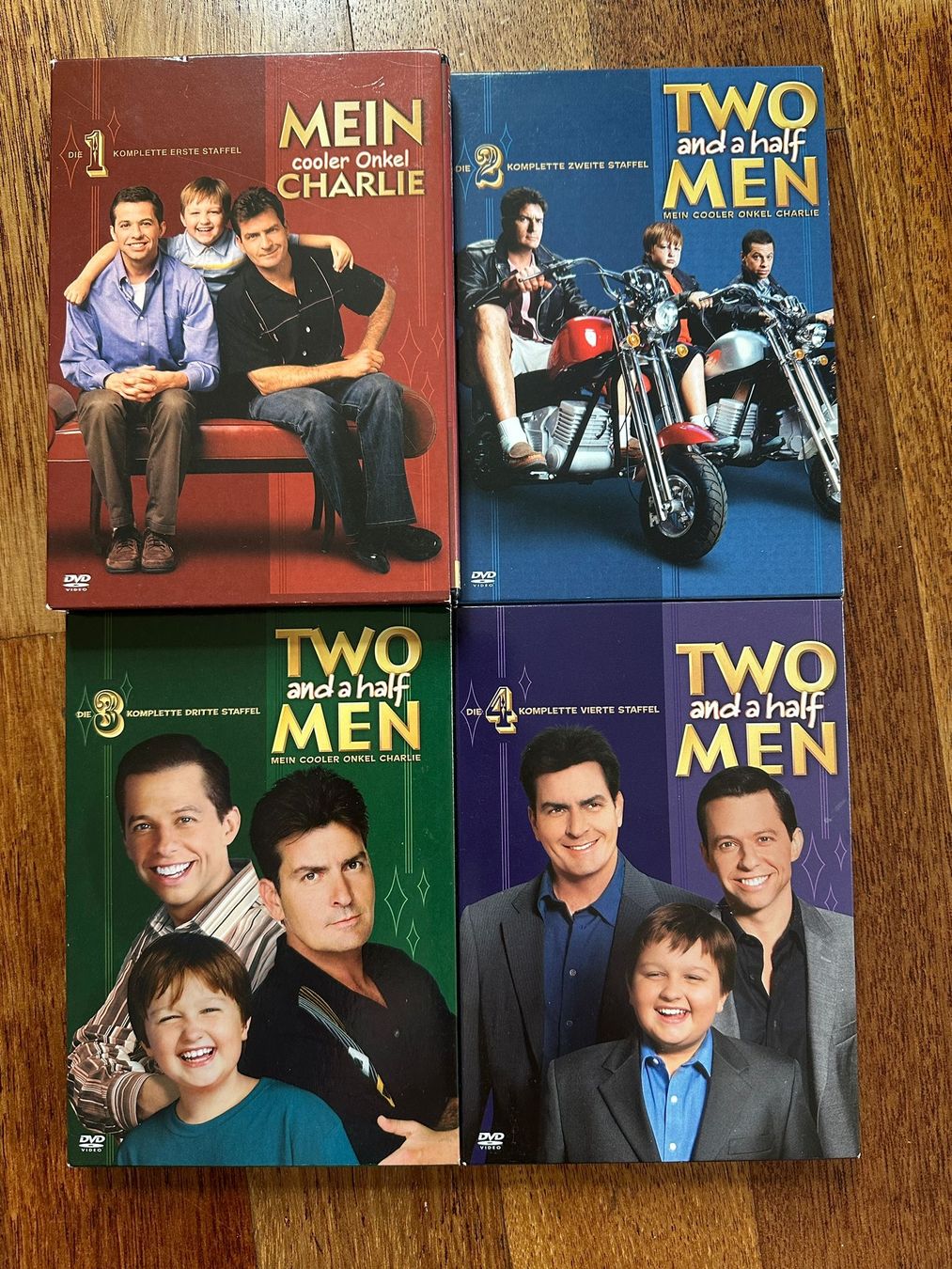 Alle DVDs: Filme Sammlung Two and a half men – Gebraucht aus Zürich von kat_vy2q
