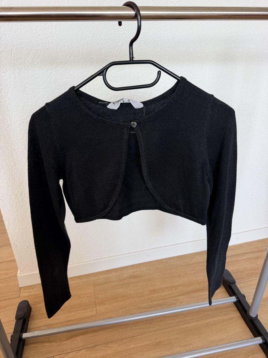H&M Giacche & Cappotti: Boléro H&M taille 140 – Usato da Villars-le-Grand venduto da Eva_1986
