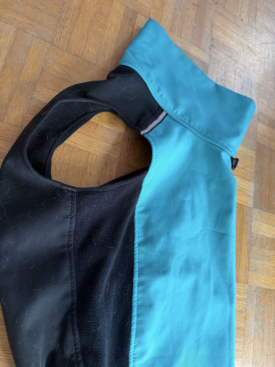 Bekleidung: Sofa Dog Wear  – Gebraucht aus Winznau von Rainbow-13 1