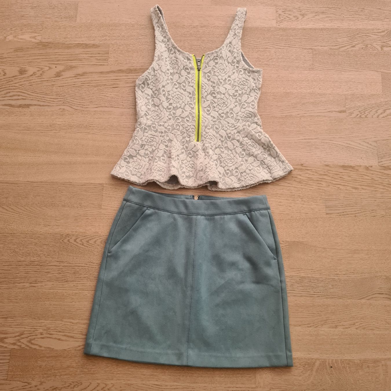 Lots de vêtements: Damen Jupe + Oberteil Gr. S – D'occasion à Steinen par turbogeiss99