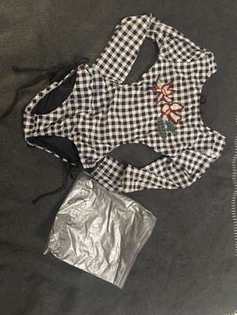 De Chelles Badeanzug, Gr. 8, schwarz/weiss, Blumenmuster!