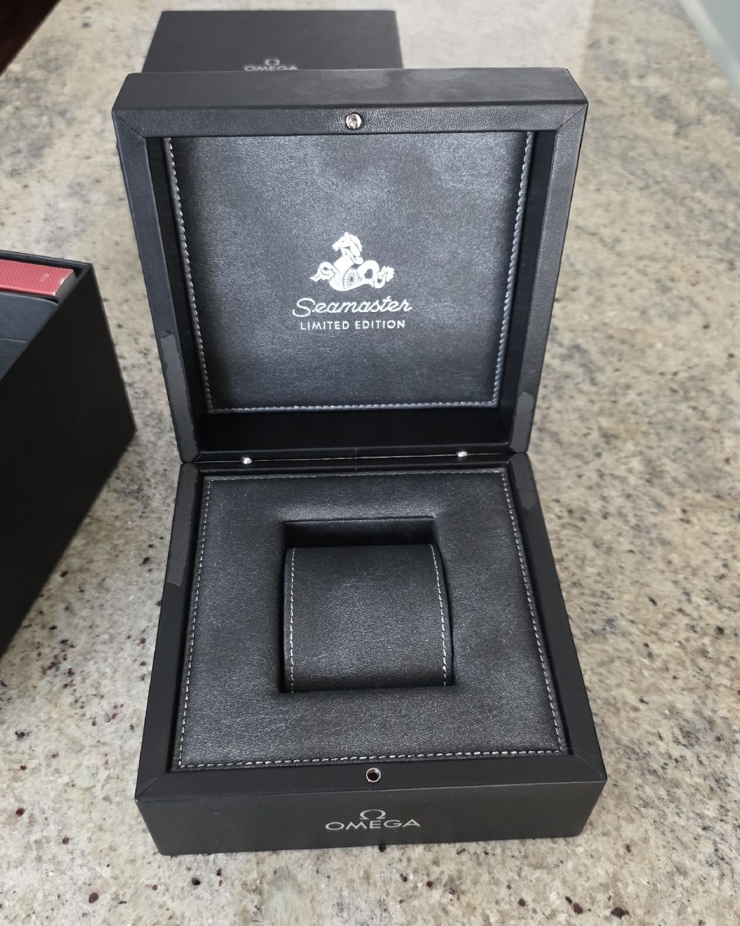 Scatole porta orologi: Omega Seamaster Box – Nuovo (secondo la descrizione) da Genève venduto da arisol 7