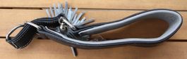 Hundehalsband Leder Schwarz Grau mit Quasten guter Zustand