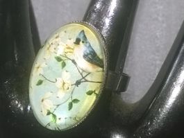RING EDELSTHAL,,,MIT BLUMEN UND EIN VÖGEL