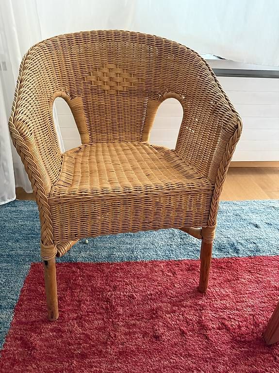 Chaises: Gratis Korbstuhl – D'occasion à Oetwil a.d. Limmat par Nizina