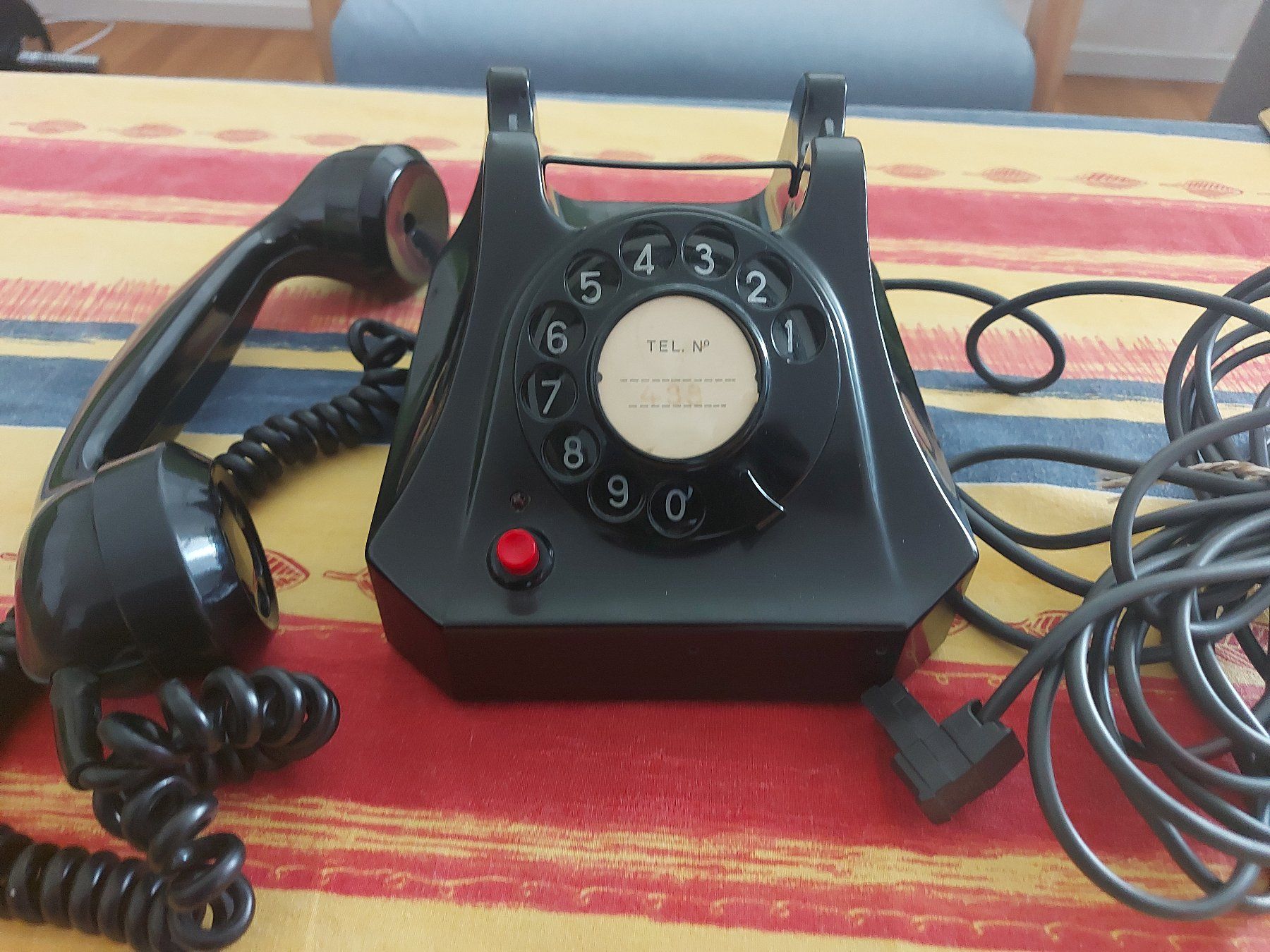 Telefone: Tischtelefon – Gebraucht aus Liestal von  1